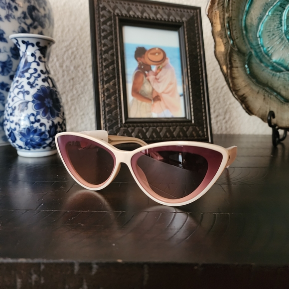 Quay Australia Women's Tempted 67mm Cat Eye Sunglasses In Champagne/Brown Frame - Picture 4 of 8